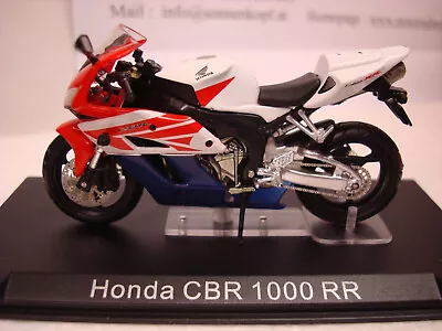 Honda CBR 1000 RR 2003 Fireblade Top Model 1:24 • £23.96