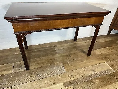 Antique Mahogany Center Table / Hall Table . Free Delivery Available • £220