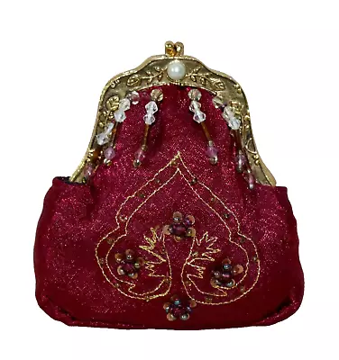 Popular Imports ~ Puttin* On The Ritz ~ Red Miniature Beaded Purse 2000 • $18.95