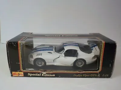 P Maisto Diecast Special Edition 1:18 White 1997 Dodge Viper Gts-r • $10.79