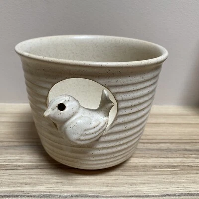 £9.99 • Buy Vintage GRAYSHOTT POTTERY Stoneware 3D BIRD CUT-OUT PLANT POT - 13.5 X 12cm 620g