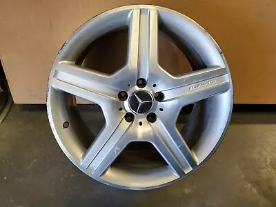 W221 Mercedes-Benz S550 S600 Factory AMG 19 X9.5  Rear Wheel Rim - A2214012702 • $240