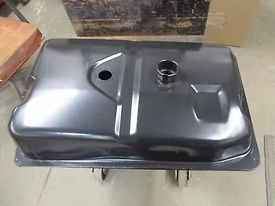 MASSEY FERGUSON DIESEL FUEL TANK For 230/240/243/250/253/20D/more 1672762M91 NEW • $210