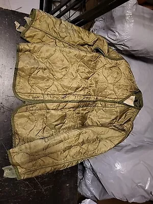 Extreme Cold Weather Parka Liner Adult Medium Woobie Green Puffer Military USGI  • $12