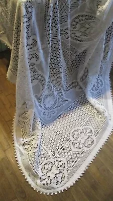  Pretty Vintage French Bright White Lace Bed Cover. Curved Ends. 80” X 102” • £21.60