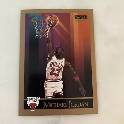 1990 SkyBox #41 Michael Jordan - Chicago Bulls Golf Back • $40