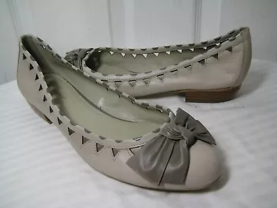   B. Makowsky Bfula Leather  Bow Shoes Women's Size 11 M. MAY RUN BIG !!!! • $39.99