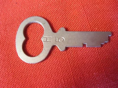 $7.50 • Buy Vintage National Cash Register Key H2