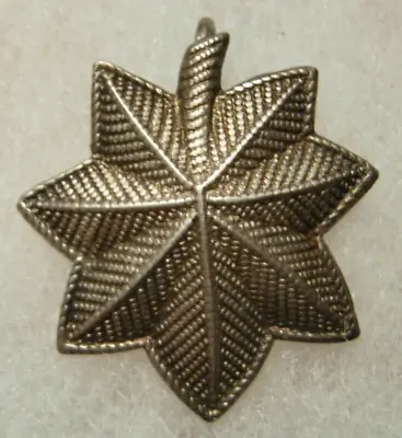 WW2 Sterling Lt Col Leaf Pendant - JR Gaunt London Marked  XB • $85