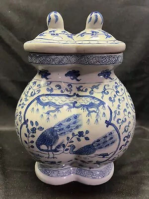 Jiajing Mark Ming Dynasty Blue & White Conjoined Vase W/Lid Vintage Chinese • $39.99