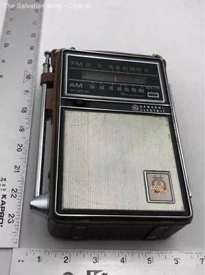 Vintage General Electric P-975F AM-FM Portable Isolated Transistor Radio • $9.99