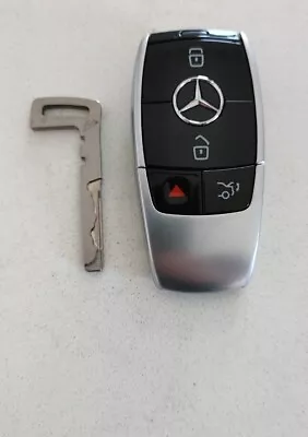 OEM Mercedes BLACK GLOSSY Keyless Remote Fob Key Mercedes Benz IYZ-MS1 USED • $34.99