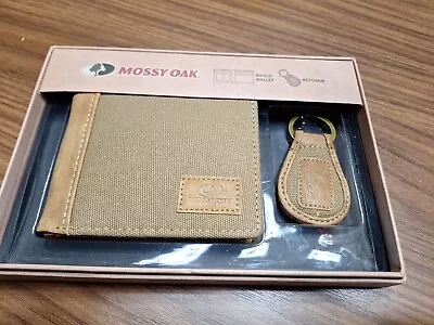 Mossy Oak Mens Bifold Wallet / Keychain Set New In Box Leather & Canvas • $22.50