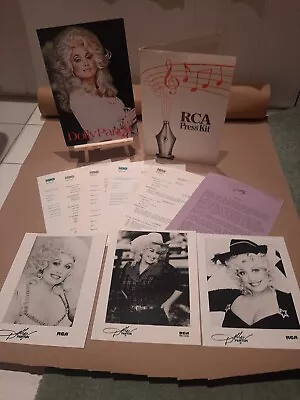 Dolly Parton - 1977 GREAT UK TOUR PROGRAMME + Vintage RCA PRESSKIT IN FOLDER !! • $24.88