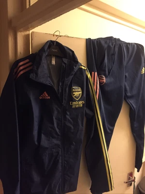 £11 • Buy Arsenal Tracksuit-Men’s Medium