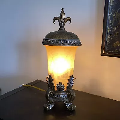 Vintage Art Nouveau Fleur De Lis Finial Side Table Lamp. Top W  Finial Removable • $57.87