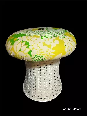 MCM Flowers And Raggon Wicker  MUSHROOM 20” Stool Says Leach Inc USA Cottage • $129.99