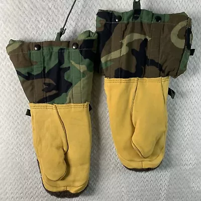 New US Military Extreme Cold Weather Mittens Gloves Woodland Camo Sz Medium • $40