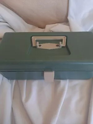 Vintage 5800 Fishing Tackle Box W/ Hinged Tray Plastic Green • $15