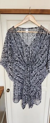 £0.99 • Buy Black And White Beach Kaftan Used But Good Condition 16/18 Length 32in