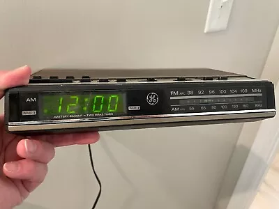 Vintage General Electric GE AM FM Alarm Clock Radio Model 7-4634B Tested Works • $21.99