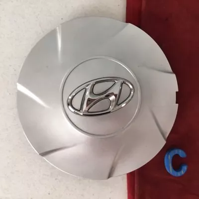 #C (1) 2011-2013 Hyundai Elantra OEM Wheel Center Caps Hubcap 52960-3X300 • $9.95