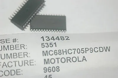 MOTOROLA MC68HC705P9CDW 28-Pin Plastic SMD 8-Bit CPU Eprom New Lot Qty-2 • $11.49