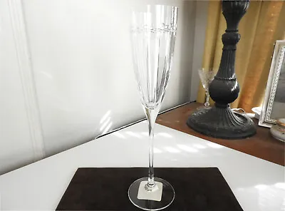 Vera Wang / Wedgwood Crystal WITH LOVE Champagne Flute (S) - NEW! • $66.95