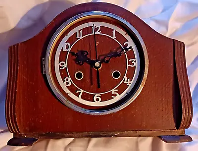 Vintage Art Deco Wooden Cased - Wind Up Clock Converted To A Quartz Movement. • £16