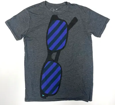 Modern Amusement  T-Shirt  Sunglasses Modern Amusement Size Small • $6