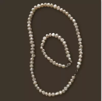 18” Pink Pearl Necklace And 8” Bracelet FREE SHIPPING • $85