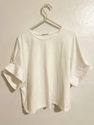 Zara White Tshirt With Pearl Size M • $9
