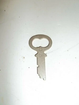 $5 • Buy Vintage Original National Cash Register NCR Flat Steel Key Number H5 