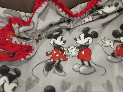 £56.50 • Buy Mickey Minnie Mouse Hearts Love Fleece Throw Blanket - Gray With Red And White.