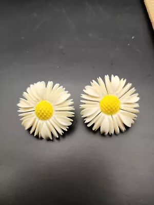 Vintage Sunflower Clipon Earrings • $2.47