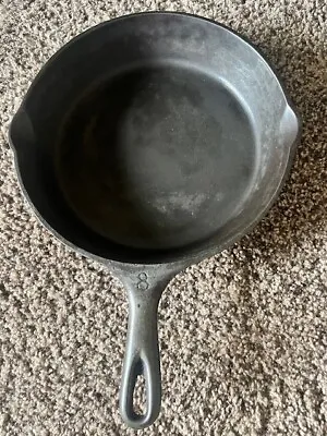 Vintage Unmarked Vollrath #8 Cast Iron Skillet • $75