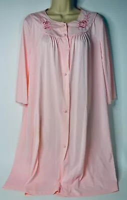 Lorraine Women's Vintage Nylon Robe Size M Pink Knee Length USA Grannycore • $19.95