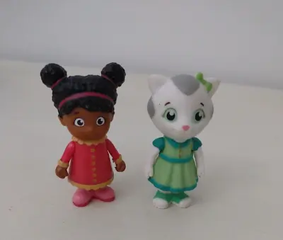 Daniel Tigers Neighborhood MISS ELAINA And Katerina Kitty  Figure Mini Toys • $8.99