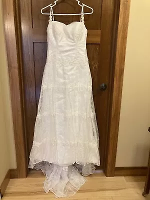 Wedding Dress Size 6 Maggie Sottero • $70