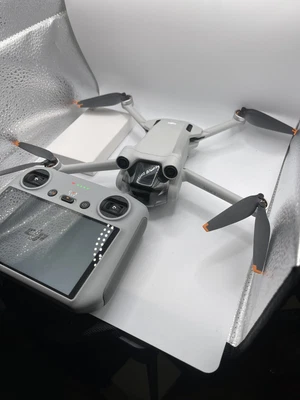 $940 • Buy DJI Mini 3 Pro (DJI RC Smart Controller ) And Fly More Kit Bundle Combo Plus