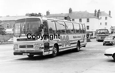 Wallace Arnold LUA291V Leyland PSU Plaxton Coach B&W Bus Photo • £1.10