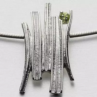 Ola Gorie Silver Woodwick 16  Pendant Wire Green Peridot Boxed Or 18  Chain • £120