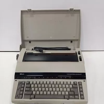 Vintage Sears The Electronic Scholar Electric Typewriter Model 161.23031550 • $9.99