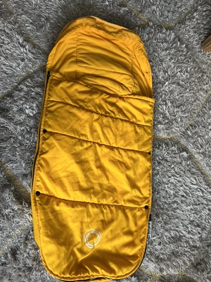 £5 • Buy Bugaboo Bee Footmuff Yellow
