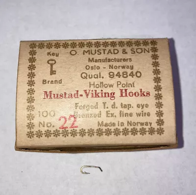 94 Mustad Viking Qual. 94840 Size 22 Fly Tying Hooks- Vintage Dry • $21