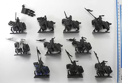 10 BRETONNIAN KNIGHTS OF THE REALM Plastic Mounted Army Warhammer 2000s 74 • £12