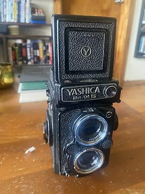 Yashica Mat-124 G Medium Format Camera 120 Vintage Film • $65