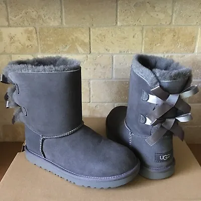 UGG Bailey Bow II Grey Gray Suede Fur Short Boots Youth Kid Girl 5 = Women US 7 • $127.49