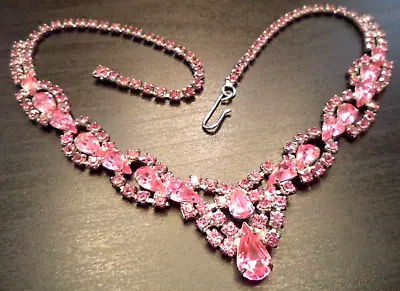 Stunning Vintage Estate Mcm High End Pink Rhinestone 16  Necklace!!! G616 • $6.50