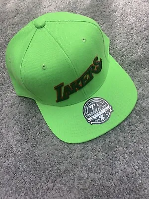 £34.98 • Buy Mitchell & Ness NBA LA Lakers Lime Fitted Cap - Size 7 3/4